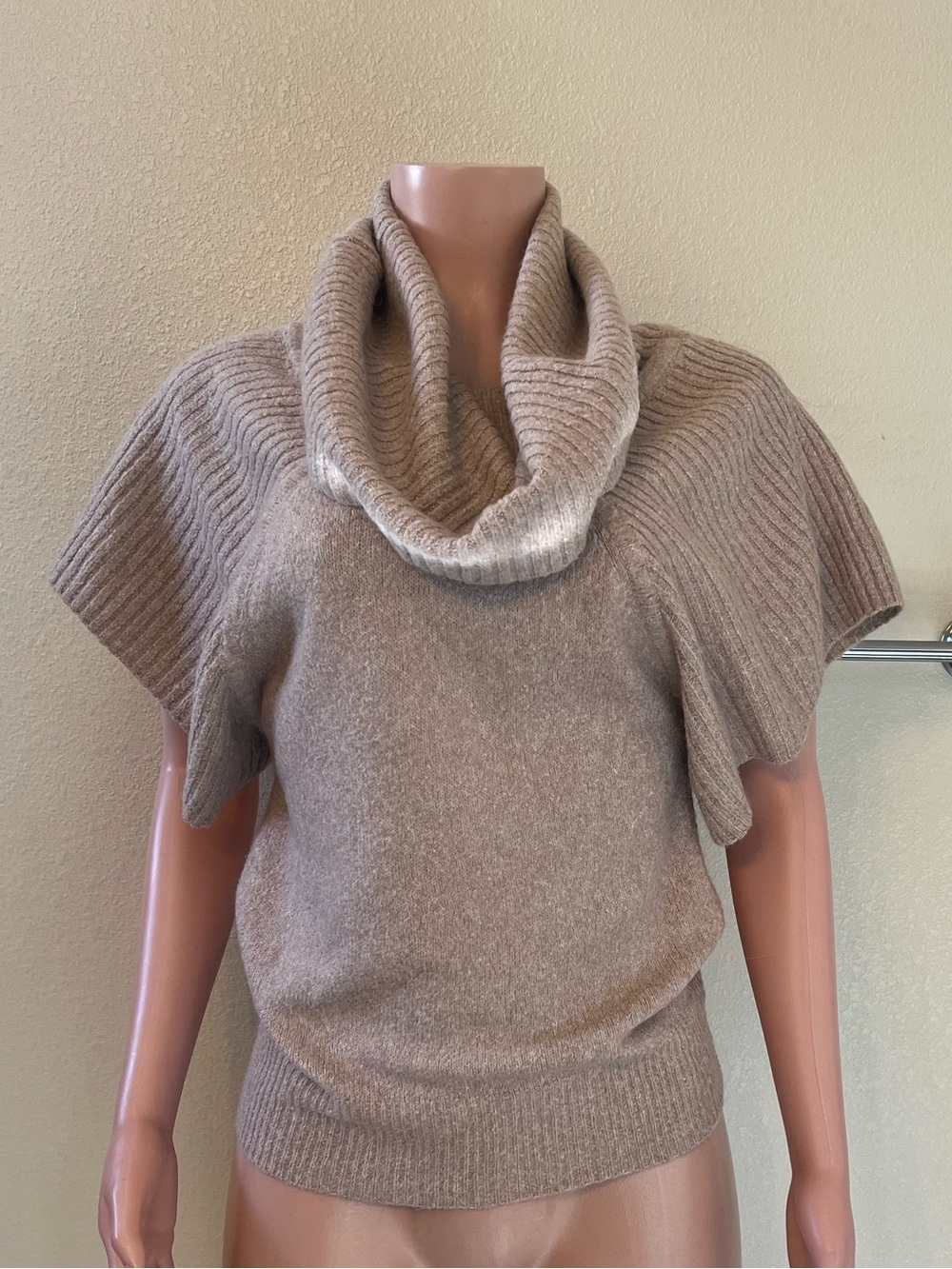 Cowl Neck Short-Sleeve Sweater - Taupe. Size S. Great Fit